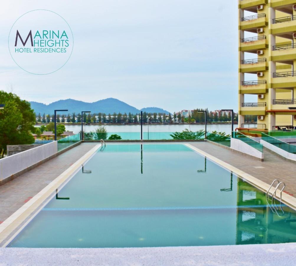 Marina Heights Hotel Residences Lumut Luaran gambar