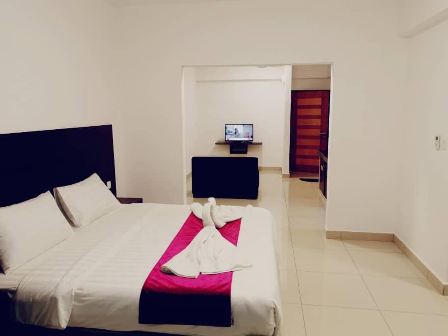 Marina Heights Hotel Residences Lumut Luaran gambar