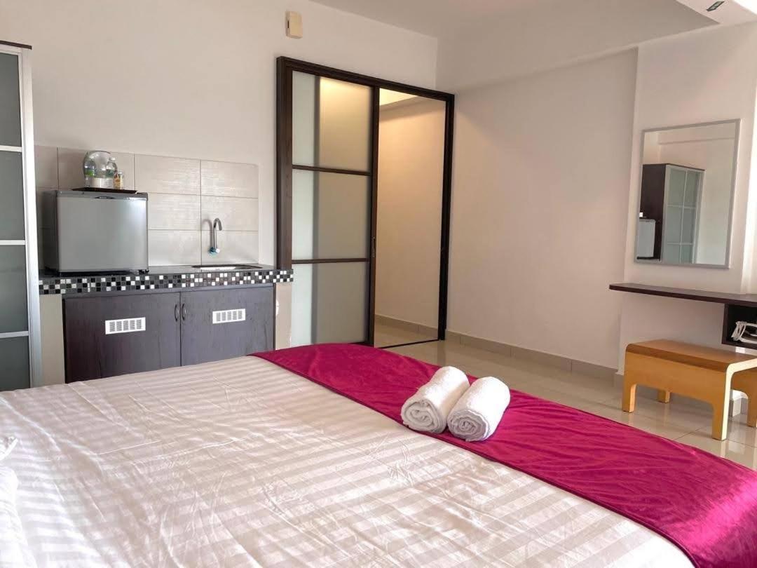 Marina Heights Hotel Residences Lumut Luaran gambar