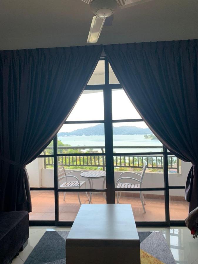 Marina Heights Hotel Residences Lumut Luaran gambar