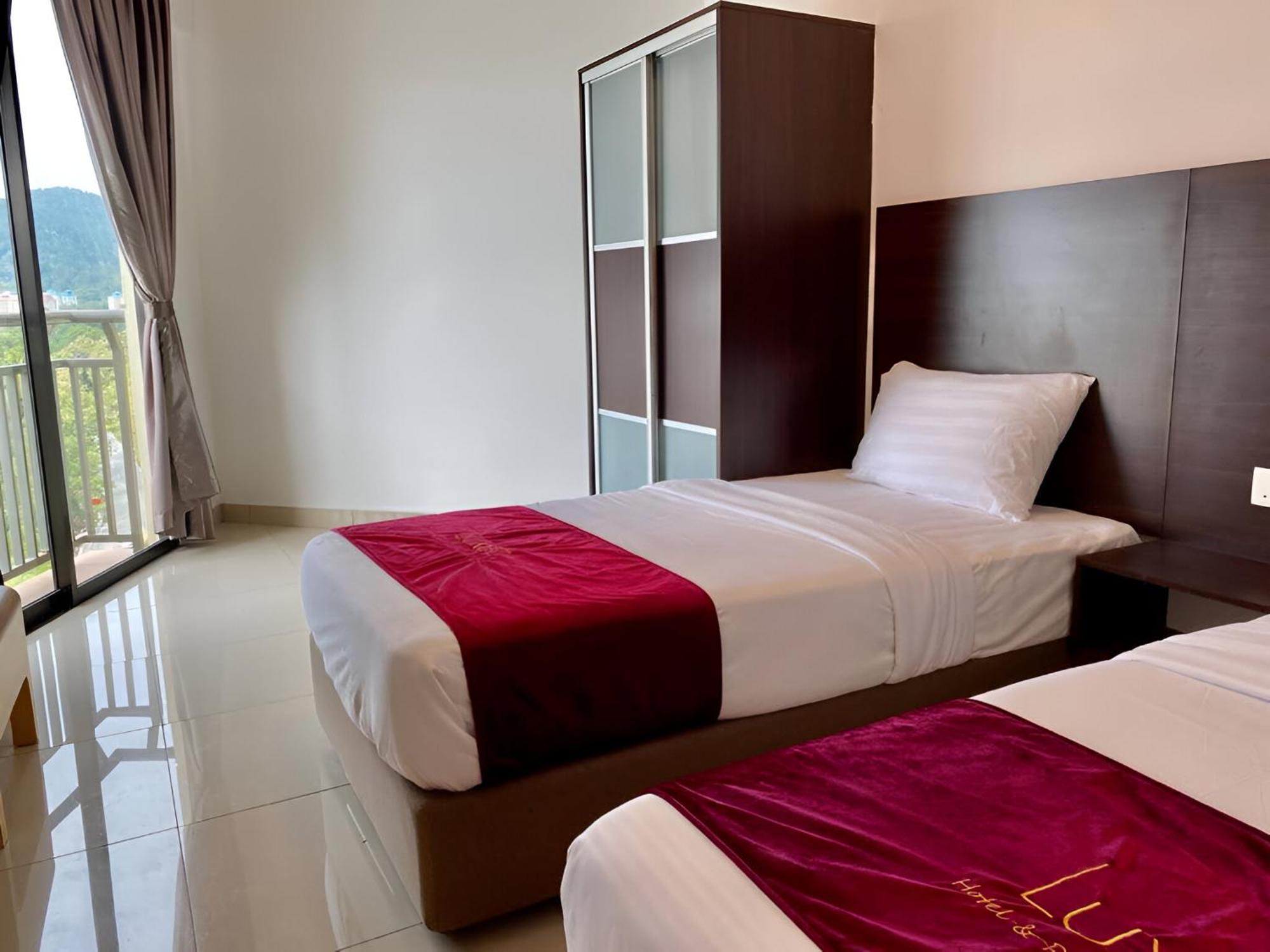 Marina Heights Hotel Residences Lumut Luaran gambar